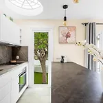 Апартаменти Julia Tenerife